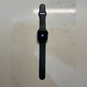 Apple Watch Series 8 41MM - GPS + Cellular